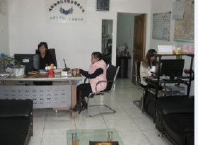 成都助君企業班車租賃及單位租車服務 價格透明，專業可靠